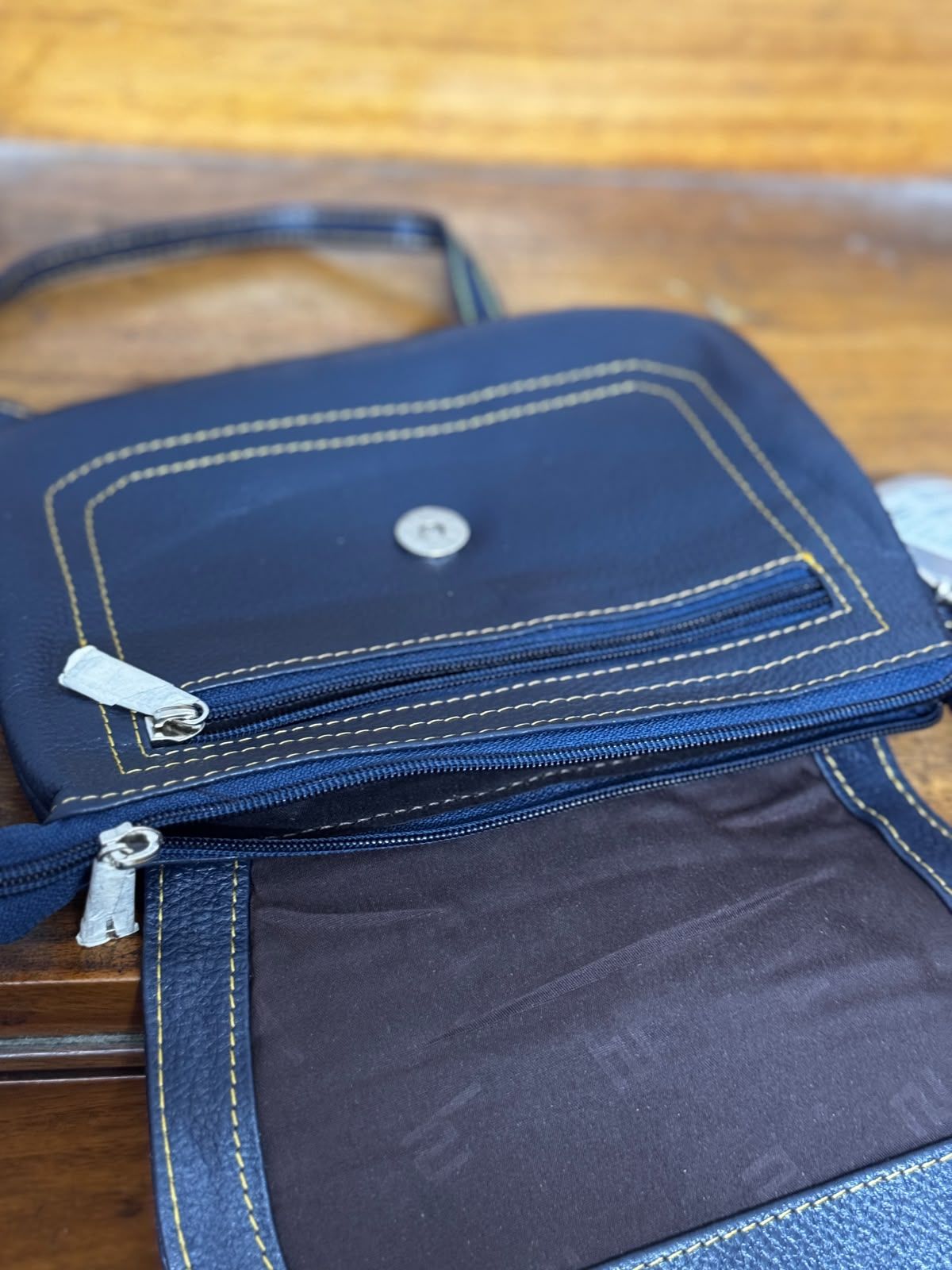 Sreeleather Drak nevy blue medium bag