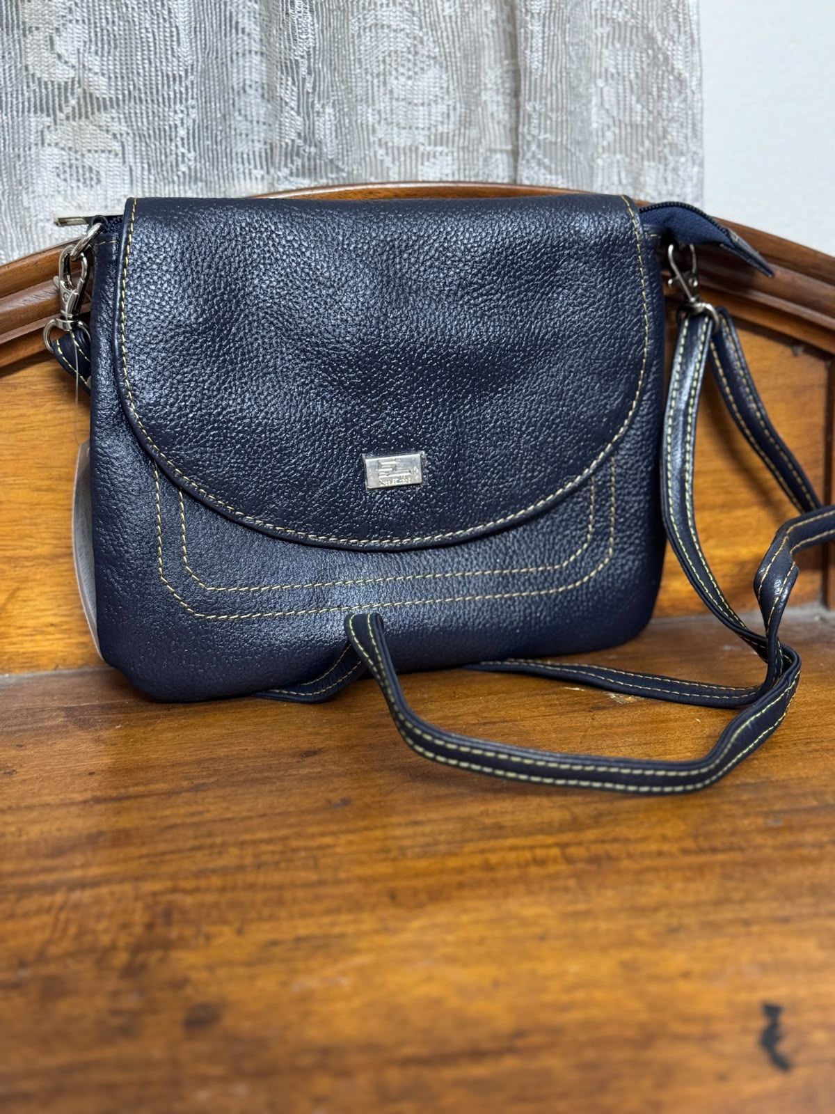 Sreeleather Drak nevy blue medium bag
